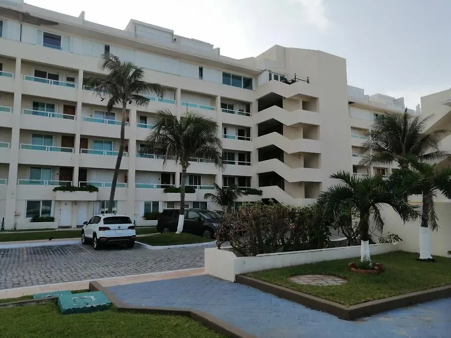 Confortable Depa En Condominio Frente Al Mar! Cancún Lägenhet